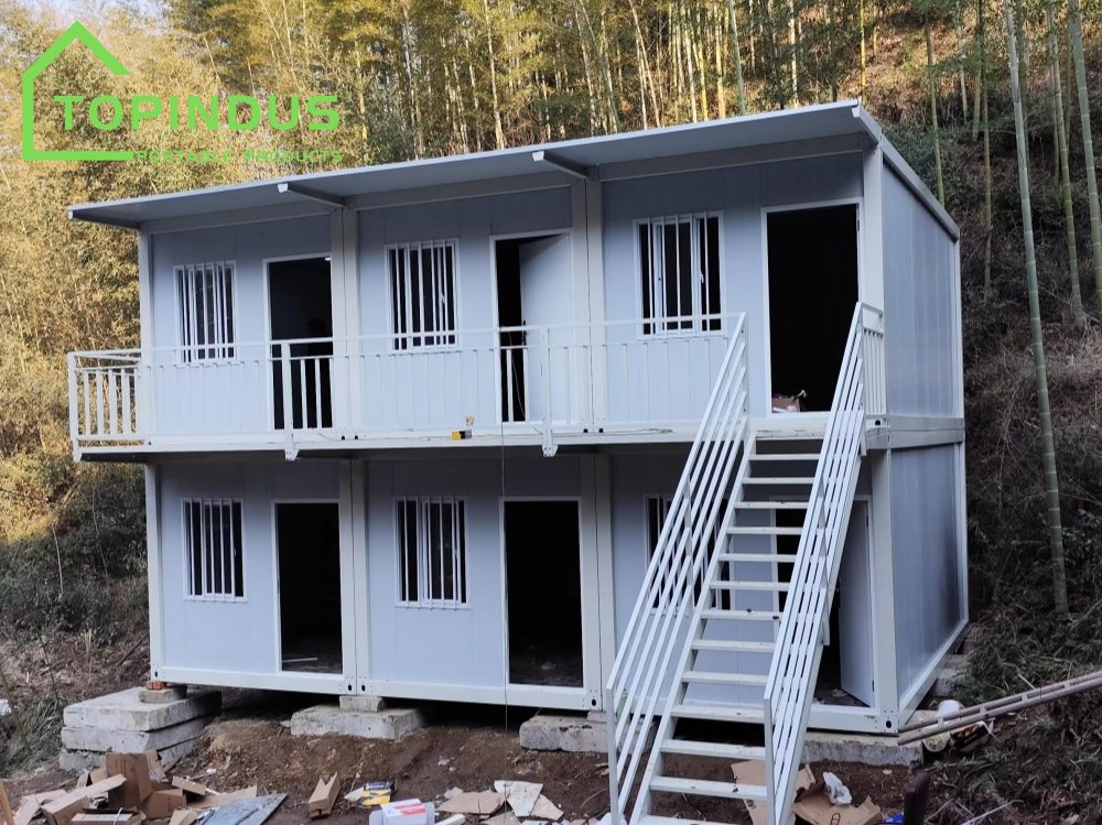 โครงการบ้านคอนเทนเนอร์สองชั้นแบบถอดประกอบได้ตามสั่งในประเทศอินโดนีเซีย